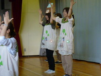 先生の踊りのサムネール画像